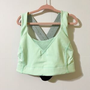 Lululemon Size 4 Mint Green Cross Back Sports Bra Workout